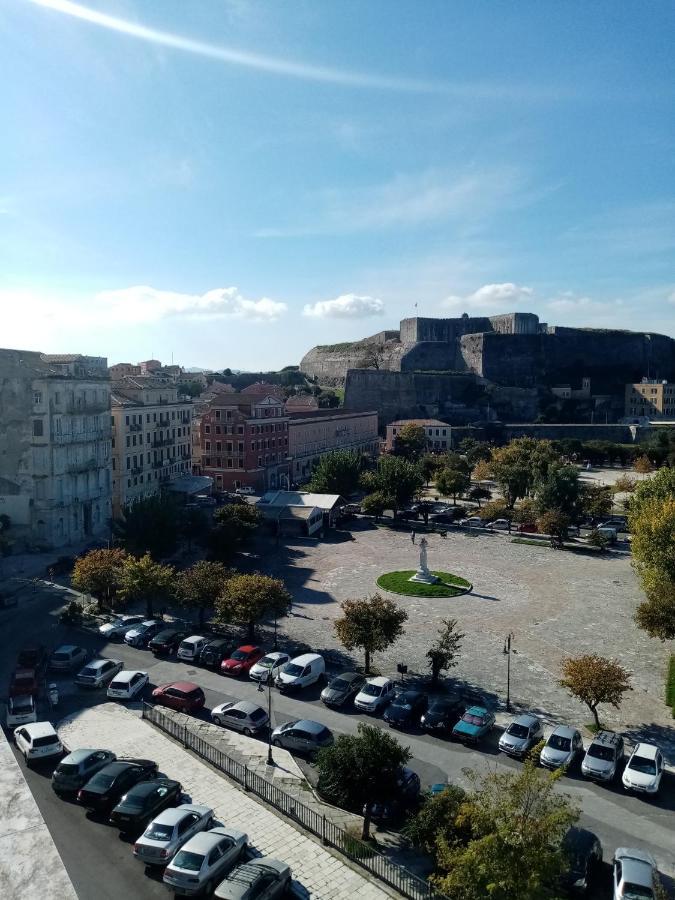 Corfu Town Family *